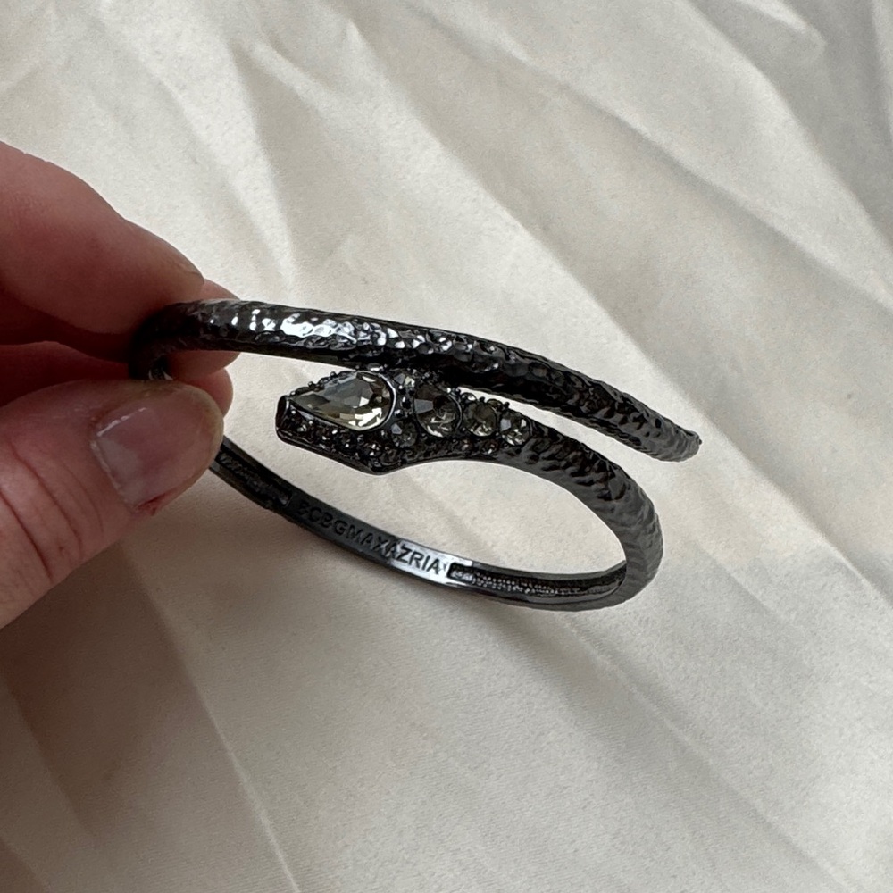 BCBGmaxazria 🐍 Black Snake Reptile Bracelet